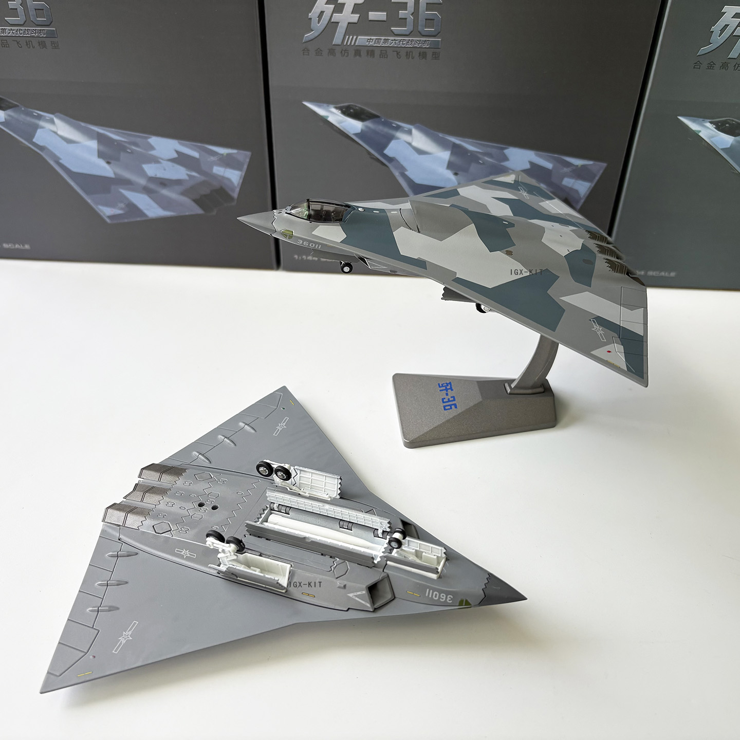 Modèle de chasseur J-36 chinoi - Model Kit Jet avis et prix